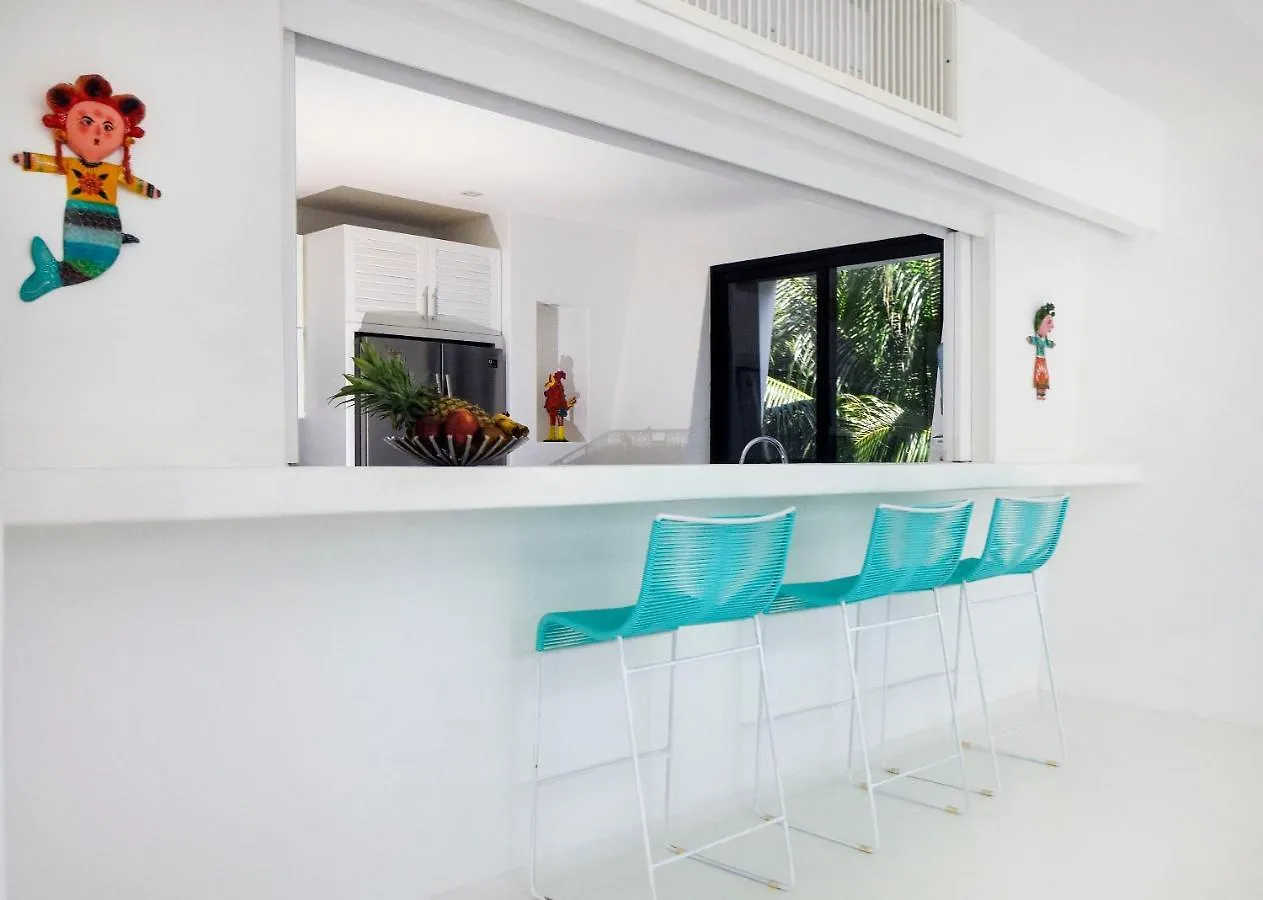 Villa La Maison Manati, Beachfront, Infinity Pool, Cooking Service Included Otel Tulum