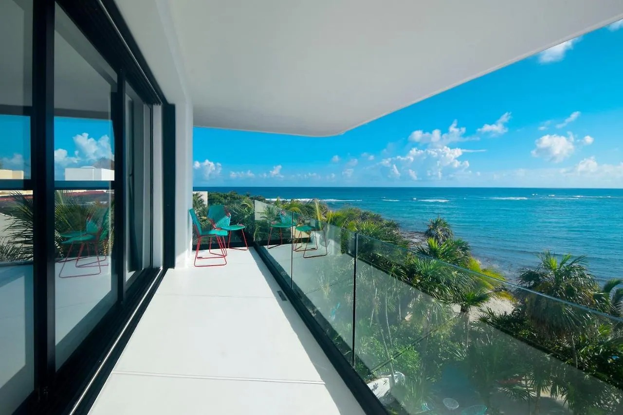 La Maison Manati, Beachfront, Infinity Pool, Cooking Service Included Otel Tulum Villa